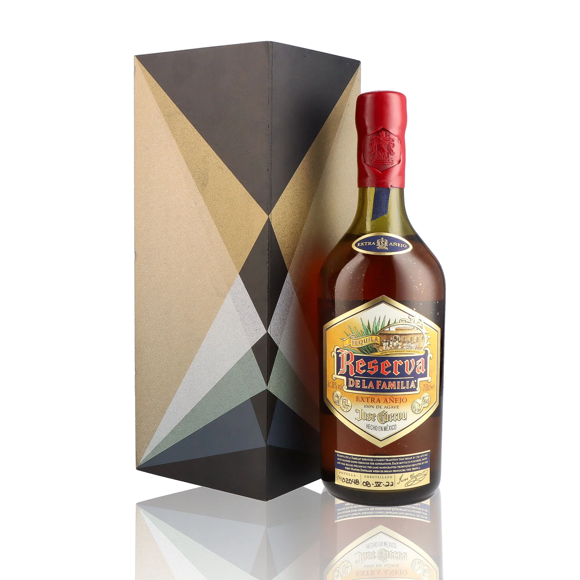 JOSE CUERVO - Reserva de la Familia Extra Anejo - 38% - Image 3
