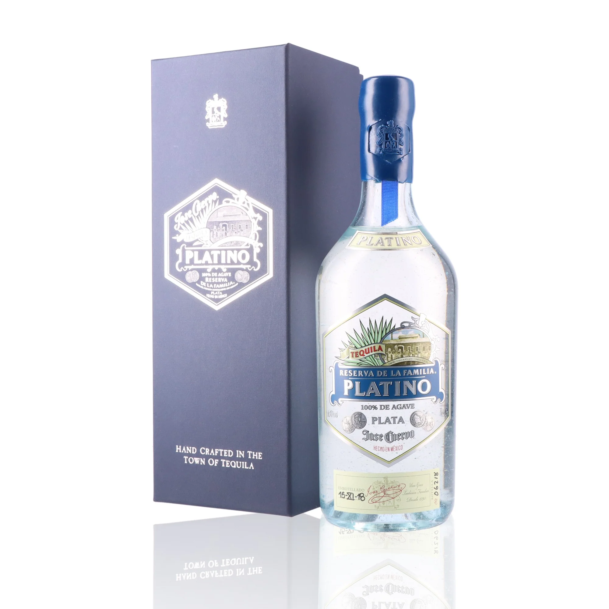 JOSE CUERVO - Reserva de la Familia Platino - 40% - Image 3